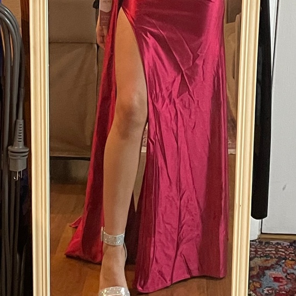 Long formal dress - Picture 8 of 8